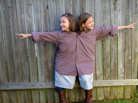 Особенности характера и принципы воспитания ребенка близнеца Знак зодиака близнецы описание для детей